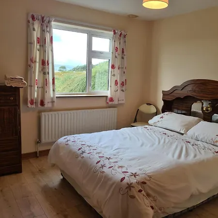 Holiday home Tigh Mhartin *