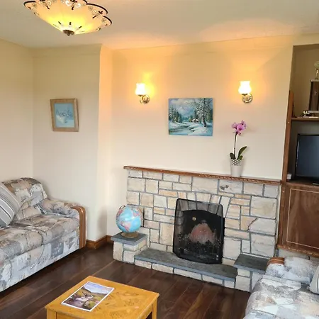 Holiday home Tigh Mhartin *